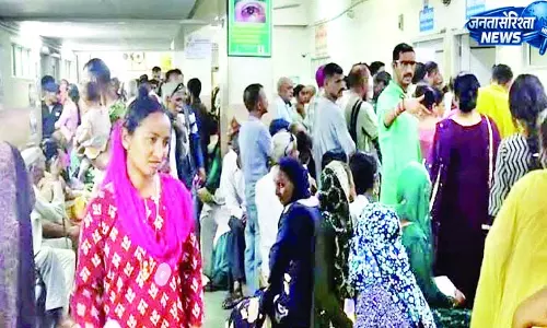मेडिकल कालेज हमीरपुर में तीन महीने में एक लाख से ज्यादा मरीजों का इलाज मेडिकल कालेज हमीरपुर में तीन महीने में एक लाख से ज्यादा मरीजों का इलाज