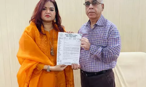 Noida में अघोषित बिजली कटौती पर बवाल, विभाग को दिया ज्ञापन Noida में अघोषित बिजली कटौती पर बवाल, विभाग को दिया ज्ञापन