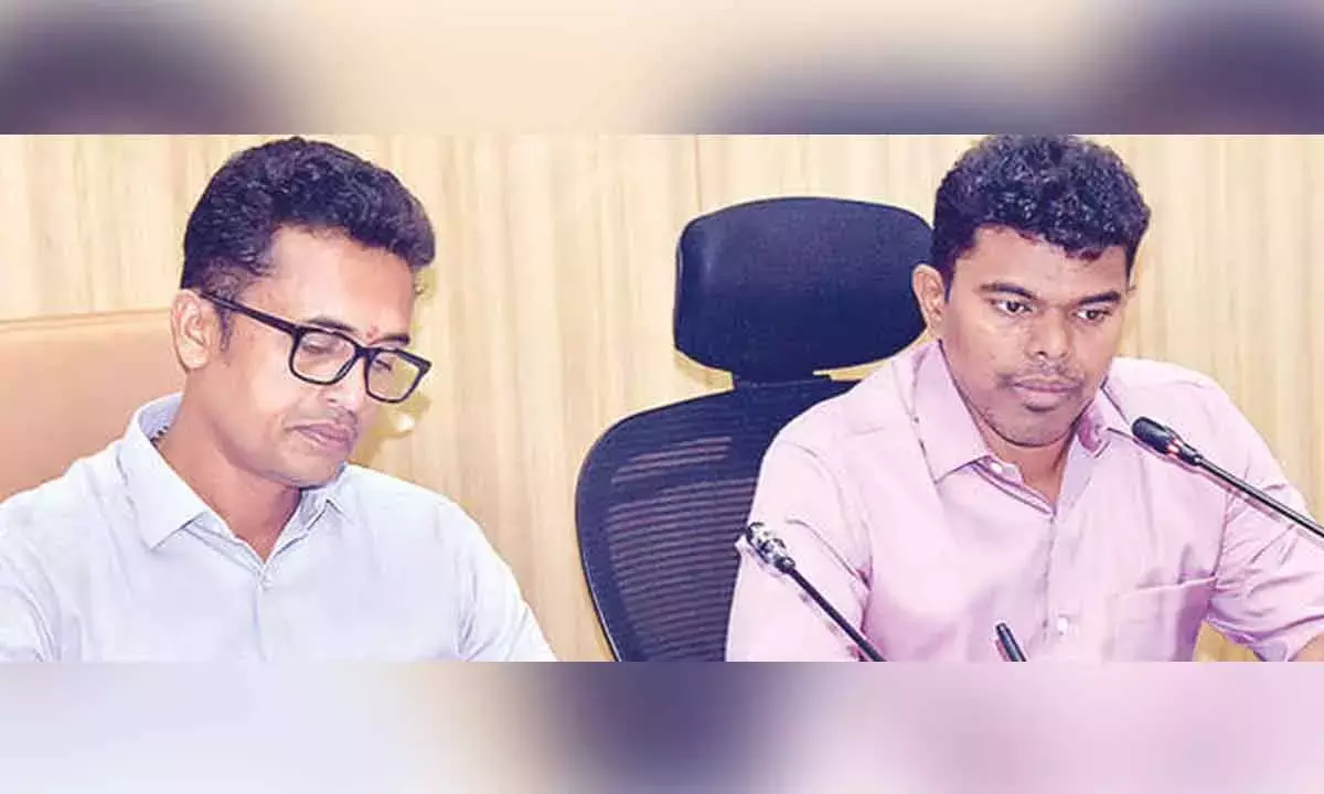 Andhra: आवास योजनाओं के लिए 93.56% सकारात्मक रेटिंग के साथ पुट्टपर्थी राज्य में शीर्ष पर है Andhra: आवास योजनाओं के लिए 93.56% सकारात्मक रेटिंग के साथ पुट्टपर्थी राज्य में शीर्ष पर है