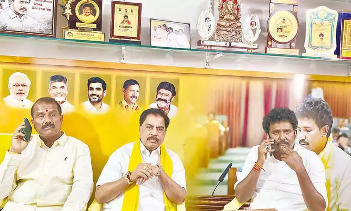 आधारहीन हमले विभाग से ध्यान भटका रहे हैं: TDP के वरिष्ठ नेता आधारहीन हमले विभाग से ध्यान भटका रहे हैं: TDP के वरिष्ठ नेता
