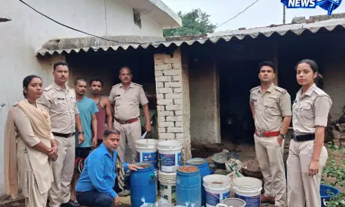 पचपेड़ी में अवैध महुआ शराब फैक्ट्री का भंडाफोड़, दो आरोपी गिरफ्तार