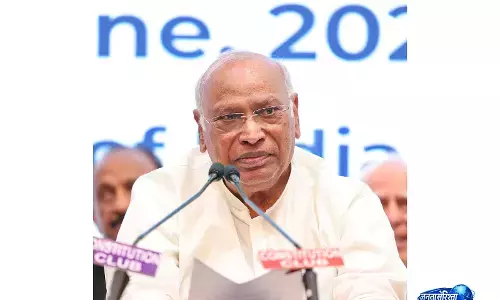 UP घटना पर खरगे का BJP पर तीखा हमला UP घटना पर खरगे का BJP पर तीखा हमला