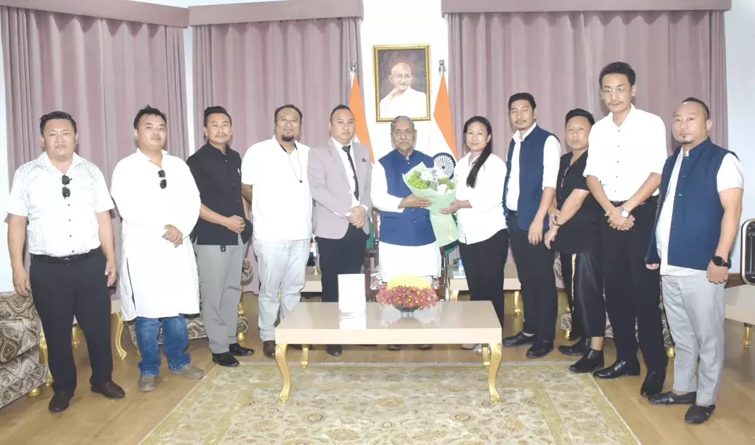 तंग आ चुके नागाओं ने अब अपना नाम बदलकर नागा यूथ मूवमेंट कर दिया तंग आ चुके नागाओं ने अब अपना नाम बदलकर नागा यूथ मूवमेंट कर दिया