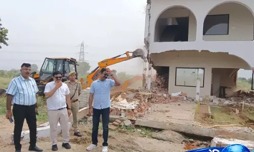 Tappal, में यीडा की कार्रवाई, अवैध प्लॉटिंग और निर्माण ध्वस्त Tappal, में यीडा की कार्रवाई, अवैध प्लॉटिंग और निर्माण ध्वस्त