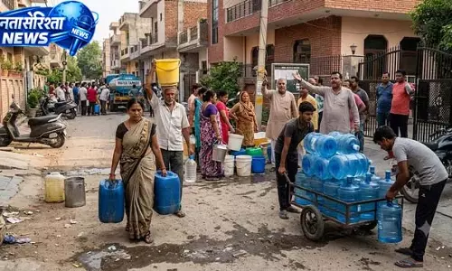 वैशाली में जल संकट गहराया, हर काम के लिए खरीदना पड़ रहा पानी वैशाली में जल संकट गहराया, हर काम के लिए खरीदना पड़ रहा पानी