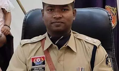 रायपुर पश्चिम ज़ोन के नए DCP बने IPS रॉबिन्सन गुरिया रायपुर पश्चिम ज़ोन के नए DCP बने IPS रॉबिन्सन गुरिया