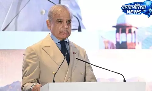 पाकिस्तान के प्रधानमंत्री और ईरान के राष्ट्रपति के बीच हुई फ़ोन पर बातचीत पाकिस्तान के प्रधानमंत्री और ईरान के राष्ट्रपति के बीच हुई फ़ोन पर बातचीत