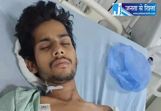 पेट की सर्जरी, हाथ में फैला इंफेक्शन, काटने पर बची युवक की जान पेट की सर्जरी, हाथ में फैला इंफेक्शन, काटने पर बची युवक की जान