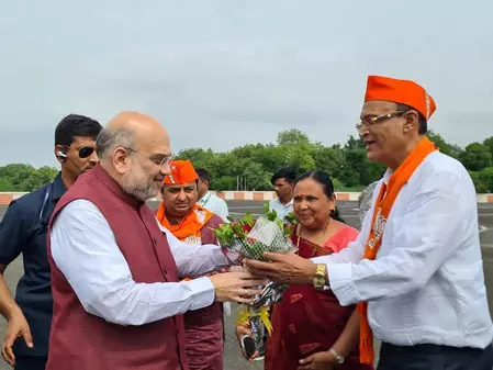 वडोदरा : मंजलपुर विधानसभा सीट पर उपचुनाव के लिए भाजपा ने सतीश पटेल को बनाया उम्मीदवार वडोदरा : मंजलपुर विधानसभा सीट पर उपचुनाव के लिए भाजपा ने सतीश पटेल को बनाया उम्मीदवार