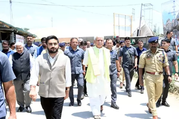 Srinagar: अमरनाथ यात्रा व्यवस्थाओं का उपराज्यपाल ने किया निरीक्षण Srinagar: अमरनाथ यात्रा व्यवस्थाओं का उपराज्यपाल ने किया निरीक्षण