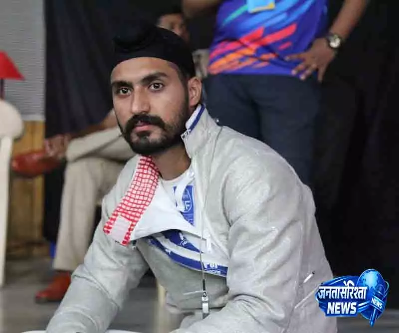 Gurdaspur फेंसिंग स्टार वरिंदर सिंह जोहल ने युवाओं को दी सीख Gurdaspur फेंसिंग स्टार वरिंदर सिंह जोहल ने युवाओं को दी सीख