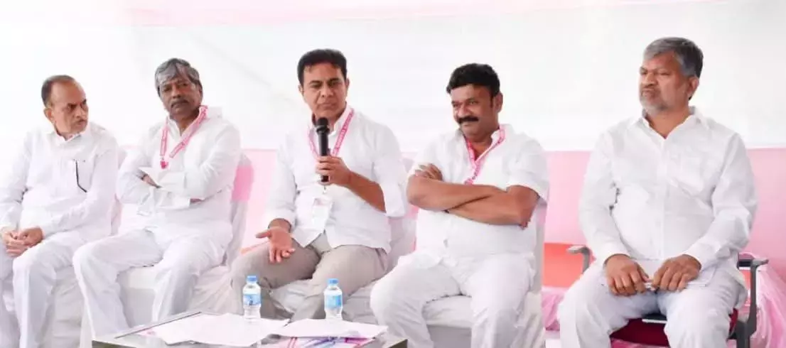 Telangana: अगर अभी चुनाव हुए तो बीआरएस जीतेगी, रेवंत यह जानते हैं: केटीआर Telangana: अगर अभी चुनाव हुए तो बीआरएस जीतेगी, रेवंत यह जानते हैं: केटीआर