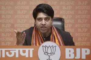 जम्मू-कश्मीर स्टेटहुड प्रदर्शन: शहजाद पूनावाला बोले- स्टेटहुड के नाम पर सेपरेटहुड की बात कर रहे कुछ लोग जम्मू-कश्मीर स्टेटहुड प्रदर्शन: शहजाद पूनावाला बोले- स्टेटहुड के नाम पर सेपरेटहुड की बात कर रहे कुछ लोग