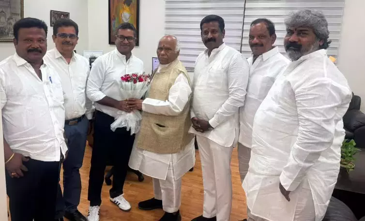 VST वर्कर्स यूनियन ने कर संबंधी चिंताएं उठाईं, प्रबंधन के साथ बैठक में बेहतर वेतन की मांग की VST वर्कर्स यूनियन ने कर संबंधी चिंताएं उठाईं, प्रबंधन के साथ बैठक में बेहतर वेतन की मांग की