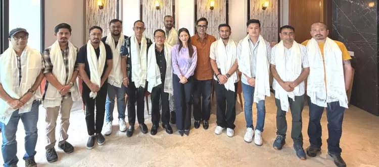PCS कार्यकारिणी के साथ मुख्यमंत्री के मीडिया अधिकारियों की बैठक, कई मुद्दों पर चर्चा PCS कार्यकारिणी के साथ मुख्यमंत्री के मीडिया अधिकारियों की बैठक, कई मुद्दों पर चर्चा
