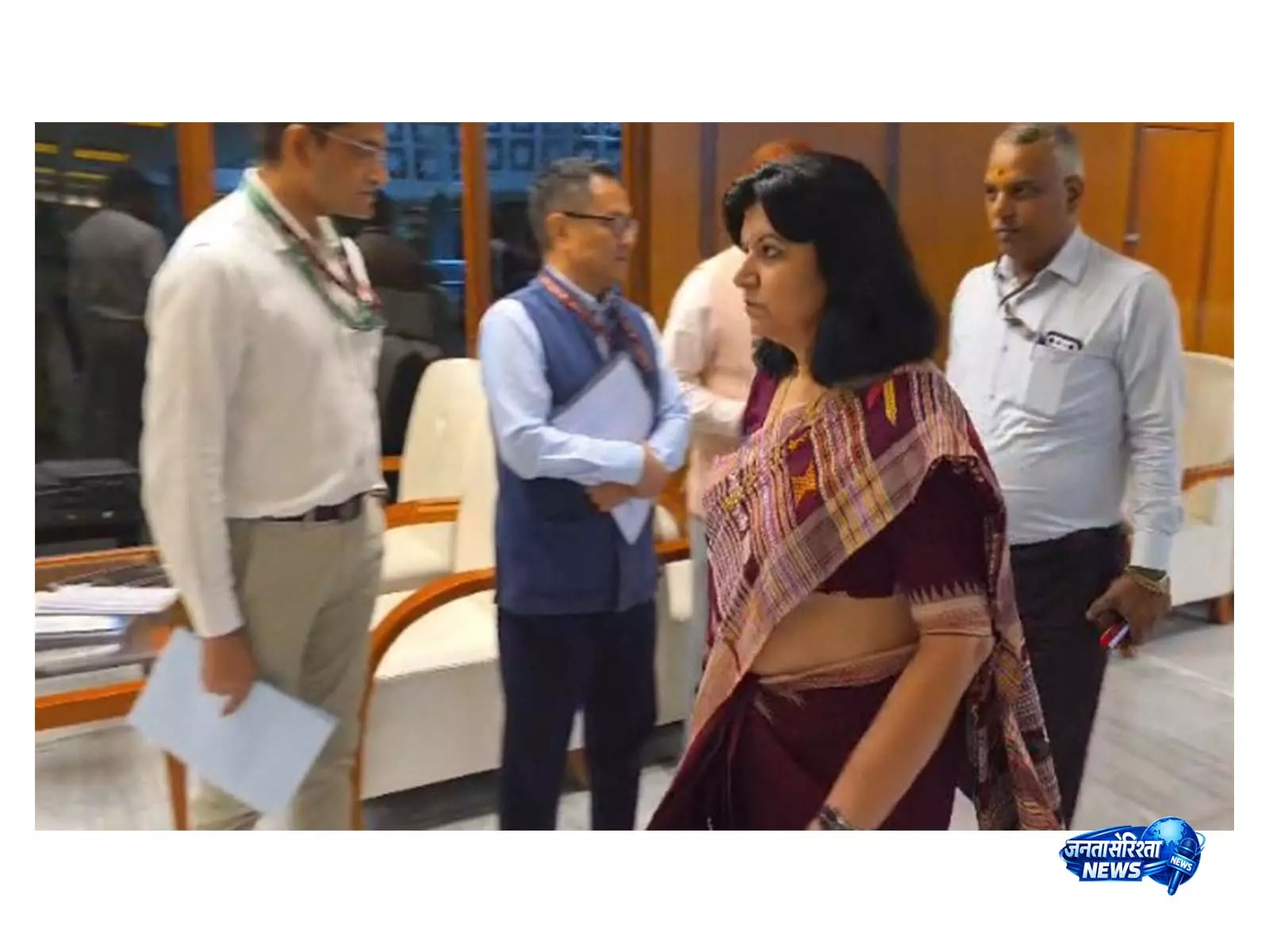PAC की बड़ी बैठक: CDS की मौजूदगी में 166 करोड़ की बेकार रक्षा इमारतों पर CAG रिपोर्ट की समीक्षा PAC की बड़ी बैठक: CDS की मौजूदगी में 166 करोड़ की बेकार रक्षा इमारतों पर CAG रिपोर्ट की समीक्षा