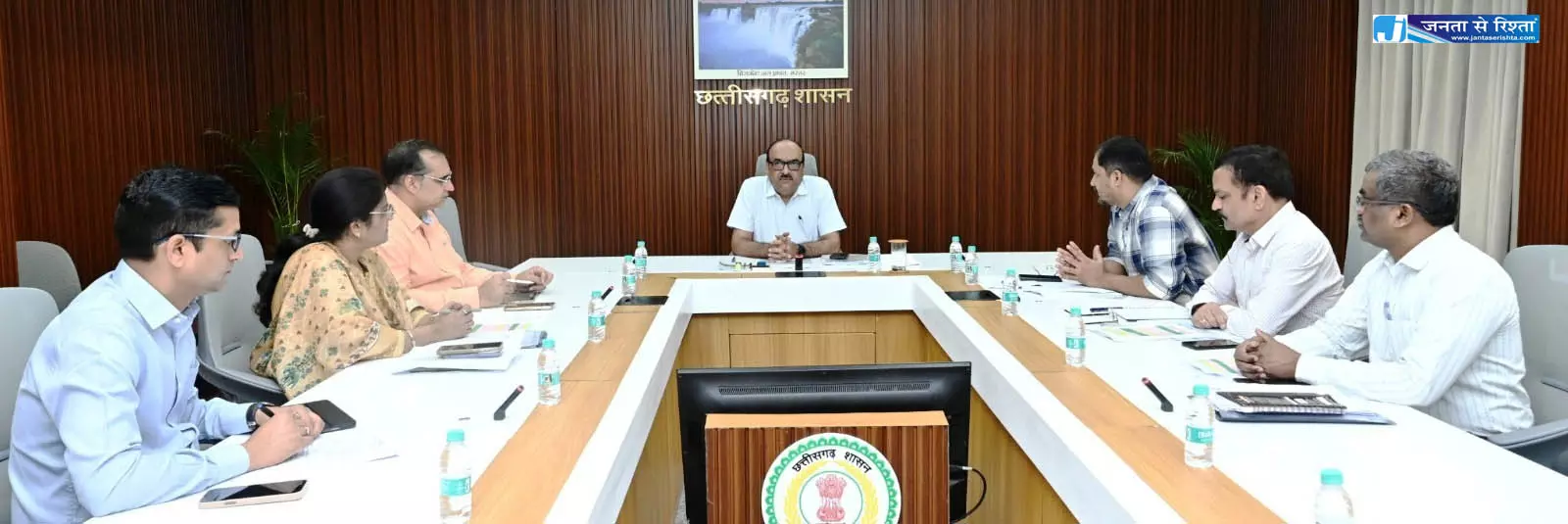 जल जीवन मिशन 2.0 : छत्तीसगढ़ में ग्रामीण पेयजल योजनाओं के संचालन और रखरखाव नीति पर उच्च स्तरीय बैठक हुई जल जीवन मिशन 2.0 : छत्तीसगढ़ में ग्रामीण पेयजल योजनाओं के संचालन और रखरखाव नीति पर उच्च स्तरीय बैठक हुई