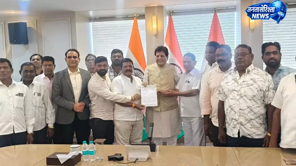 डीजल सब्सिडी की मांग, मछुआरा संगठनों ने पीयूष गोयल से की मुलाकात डीजल सब्सिडी की मांग, मछुआरा संगठनों ने पीयूष गोयल से की मुलाकात