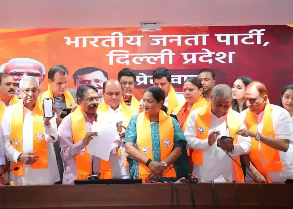 New Delhi: इंद्रप्रस्थ विकास पार्टी का भाजपा में विलय, दिल्ली की राजनीति में हलचल New Delhi: इंद्रप्रस्थ विकास पार्टी का भाजपा में विलय, दिल्ली की राजनीति में हलचल