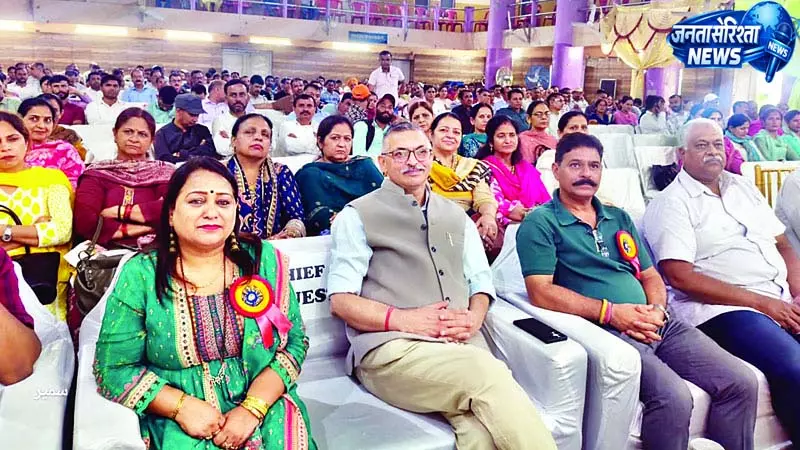 सिरमौर के 43 प्रतिशत स्कूलों में क्लासरूम कम सिरमौर के 43 प्रतिशत स्कूलों में क्लासरूम कम