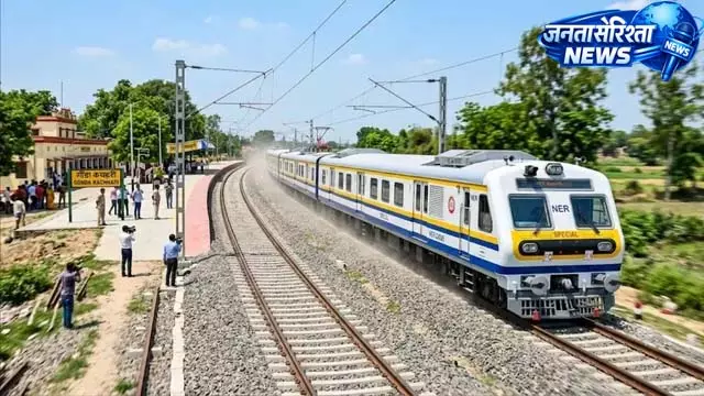 रेलवे को मिली नई रफ्तार, थर्ड लाइन का ट्रायल सफल रेलवे को मिली नई रफ्तार, थर्ड लाइन का ट्रायल सफल