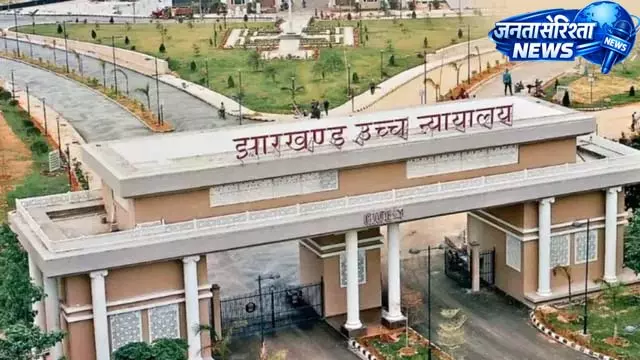 ISM में संविदा कर्मचारियों के नियमितीकरण का रास्ता साफ ISM में संविदा कर्मचारियों के नियमितीकरण का रास्ता साफ