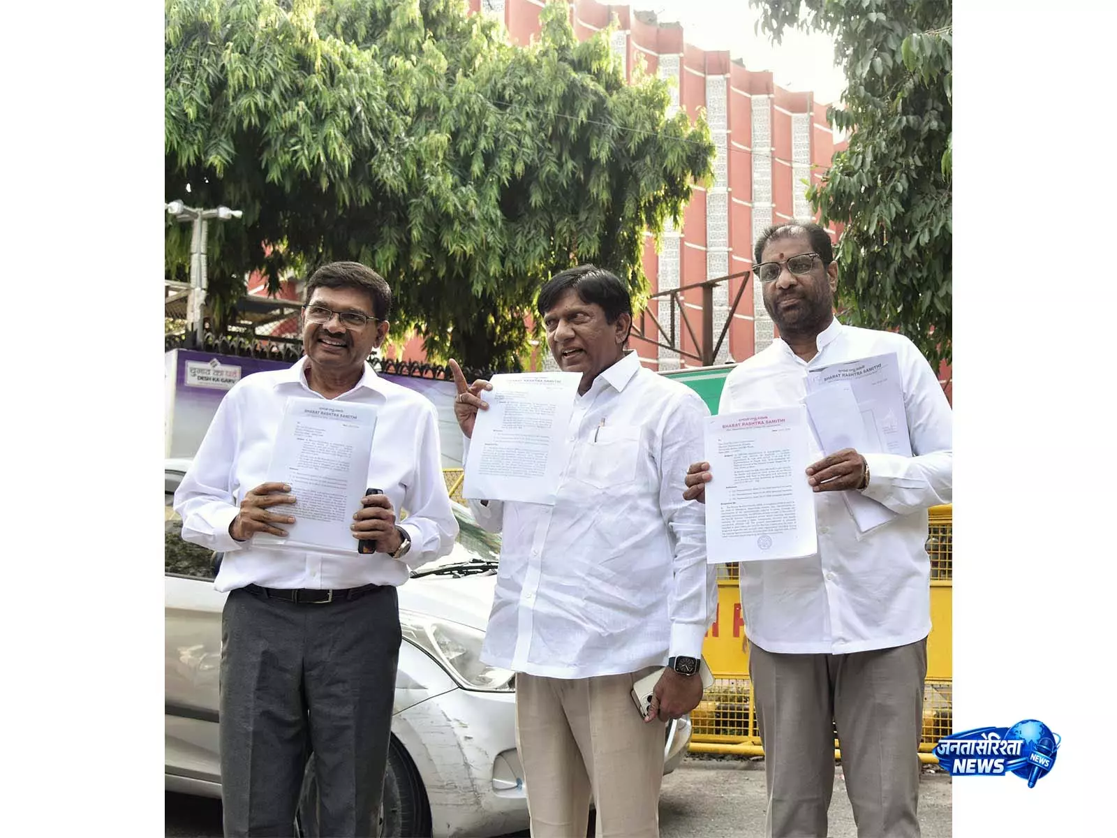 BRS ने चुनाव आयोग से डुप्लिकेट वोटर रजिस्ट्रेशन के खिलाफ़ देशव्यापी अभियान चलाने की अपील की BRS ने चुनाव आयोग से डुप्लिकेट वोटर रजिस्ट्रेशन के खिलाफ़ देशव्यापी अभियान चलाने की अपील की