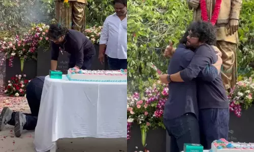नागार्जुन का बेटा भावुक होकर पिता के पैरों में गिर पड़ा, वीडियो वायरल नागार्जुन का बेटा भावुक होकर पिता के पैरों में गिर पड़ा, वीडियो वायरल