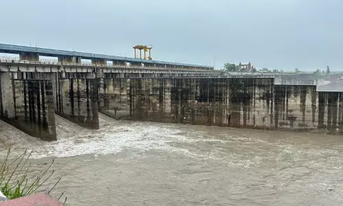 यमुना नदी का जलस्तर 50,640 क्यूसेक दर्ज किया गया यमुना नदी का जलस्तर 50,640 क्यूसेक दर्ज किया गया
