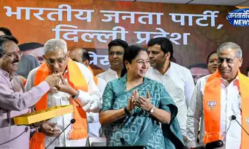 Delhi IVP के भाजपा में विलय से MCD में बढ़ी ताकत