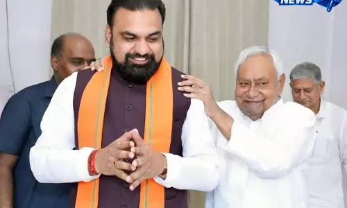 Nitish बोले- सम्राट चौधरी आगे बढ़ाएंगे बिहार का विकास Nitish बोले- सम्राट चौधरी आगे बढ़ाएंगे बिहार का विकास