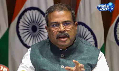 Delhi छात्र संघ का मार्च, प्रधान के इस्तीफे की मांग Delhi छात्र संघ का मार्च, प्रधान के इस्तीफे की मांग