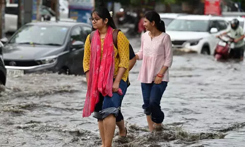 Bihar : मानसून पूरी तरह सक्रिय, 32 जिलों के 383 प्रखंडों में बारिश और तेज हवा का अलर्ट Bihar : मानसून पूरी तरह सक्रिय, 32 जिलों के 383 प्रखंडों में बारिश और तेज हवा का अलर्ट