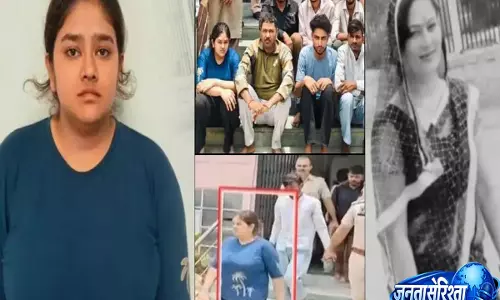 जयपुर हत्याकांड: पिता की मौत के बाद नौकरी पाने के लिए बेटी पर मां की हत्या का आरोप जयपुर हत्याकांड: पिता की मौत के बाद नौकरी पाने के लिए बेटी पर मां की हत्या का आरोप