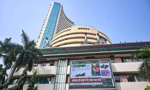 पश्चिम एशिया में बढ़ते तनाव के कारण निफ्टी और सेंसेक्स में मामूली साप्ताहिक गिरावट पश्चिम एशिया में बढ़ते तनाव के कारण निफ्टी और सेंसेक्स में मामूली साप्ताहिक गिरावट