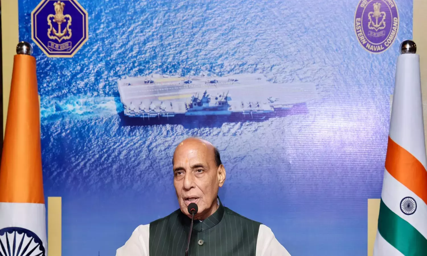Vizag: राजनाथ सिंह ने स्वदेशी स्टील्थ फ्रिगेट आईएनएस महेंद्रगिरि का जलावतरण किया Vizag: राजनाथ सिंह ने स्वदेशी स्टील्थ फ्रिगेट आईएनएस महेंद्रगिरि का जलावतरण किया