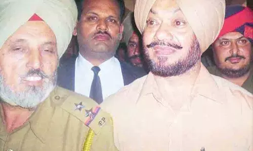 Patiala खालरा हत्याकांड: DSP जसपाल के सम्मान पर उठे सवाल Patiala खालरा हत्याकांड: DSP जसपाल के सम्मान पर उठे सवाल