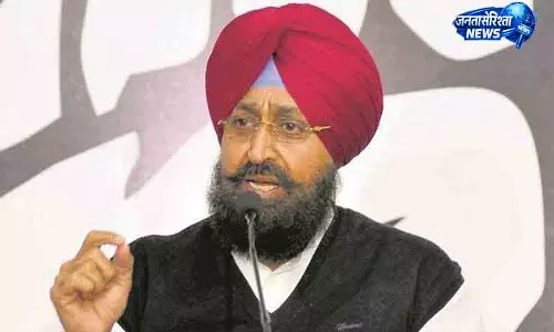 Punjab कांग्रेस में घमासान: बघेल से मिलेंगे प्रताप बाजवा, वारिंग शामिल नहीं होंगे Punjab कांग्रेस में घमासान: बघेल से मिलेंगे प्रताप बाजवा, वारिंग शामिल नहीं होंगे