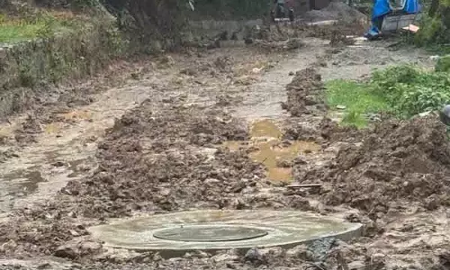 Himachal: पहली बारिश से पालमपुर में बाढ़ आ गई