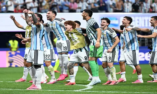 FIFA WC: स्विट्जरलैंड के खिलाफ जीत का रास्ता ढूंढ लेगा अर्जेंटीना—फाउलर