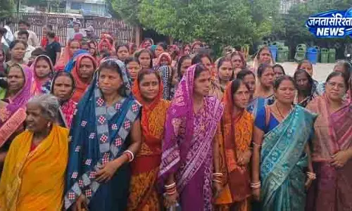 Bhadrak में नई शराब दुकान का विरोध शुरू Bhadrak में नई शराब दुकान का विरोध शुरू