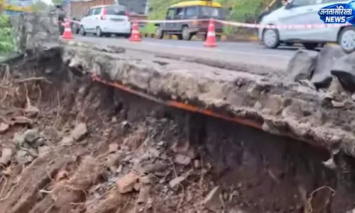 इगतपुरी में भारी बारिश के बीच पुराना कसारा घाट मार्ग प्रभावित इगतपुरी में भारी बारिश के बीच पुराना कसारा घाट मार्ग प्रभावित