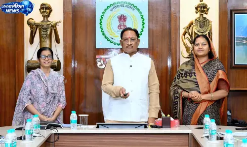 आर्थिक स्वावलंबन की नई पहचान बन रही है महतारी वंदन योजना: CM साय आर्थिक स्वावलंबन की नई पहचान बन रही है महतारी वंदन योजना: CM साय
