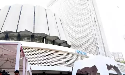 Mumbai: महाराष्ट्र विधानमंडल के शीतकालीन अधिवेशन की तारीख तय, 7 दिसंबर से शुरुआत Mumbai: महाराष्ट्र विधानमंडल के शीतकालीन अधिवेशन की तारीख तय, 7 दिसंबर से शुरुआत