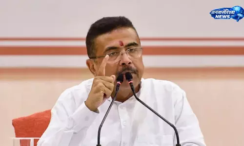 बारुईपुर दुष्कर्म-हत्या मामले में पीड़ित परिवार से मिले शुभेंदु अधिकारी बारुईपुर दुष्कर्म-हत्या मामले में पीड़ित परिवार से मिले शुभेंदु अधिकारी