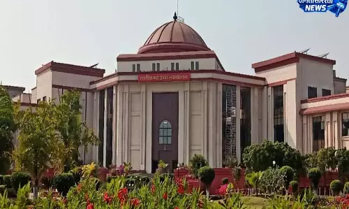 हाईवे पर नहीं बन सकेगा ग्रामीण श्रेणी का पेट्रोल पंप: बिलासपुर हाईकोर्ट हाईवे पर नहीं बन सकेगा ग्रामीण श्रेणी का पेट्रोल पंप: बिलासपुर हाईकोर्ट