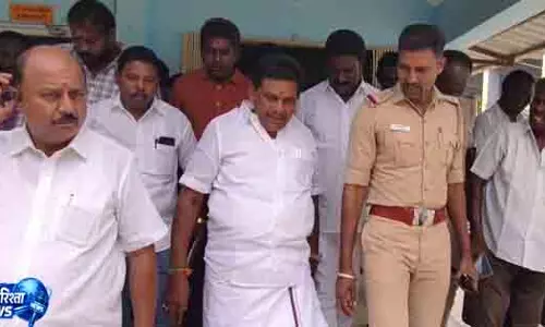 Chennai अनिता राधाकृष्णन से पुलिस की पूछताछ जारी Chennai अनिता राधाकृष्णन से पुलिस की पूछताछ जारी