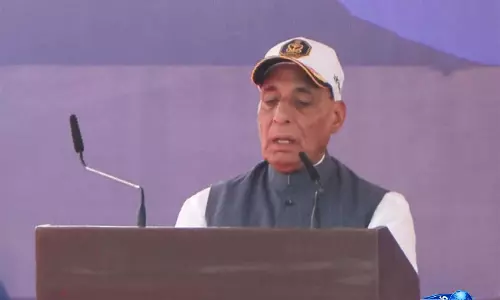 इससे बेहतर समय नहीं: राजनाथ सिंह ने युवाओं से आत्मनिर्भर भारत को बढ़ावा देने का आग्रह किया इससे बेहतर समय नहीं: राजनाथ सिंह ने युवाओं से आत्मनिर्भर भारत को बढ़ावा देने का आग्रह किया