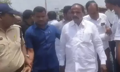 विधायक काले यादैया के खिलाफ फूटा जनता का गुस्सा, प्रदर्शन तेज