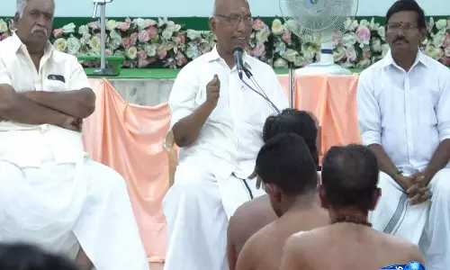 तमिलनाडु में गांव के मंदिर ऐसे केंद्र हैं जो हमारे समाज की रक्षा कर सकते हैं: RSS के वन्नियाराजन तमिलनाडु में गांव के मंदिर ऐसे केंद्र हैं जो हमारे समाज की रक्षा कर सकते हैं: RSS के वन्नियाराजन